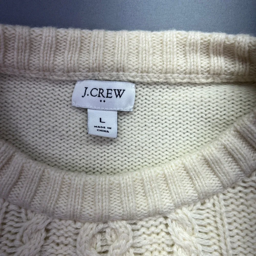 J.Crew Cable Knit Sweater Pullover Tree Design Cream Color Lambs Wool Blend Sz L